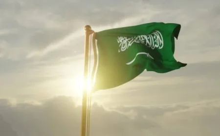 الداخلية السعودية تحذر بقوة من عقوبات وغرامات لمستخدمي العلم بطرق شائعة